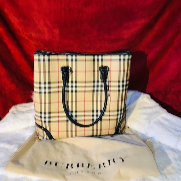 AUTHENTIC 💯 BURBERRY TOTE💥 - Picture 9 of 9